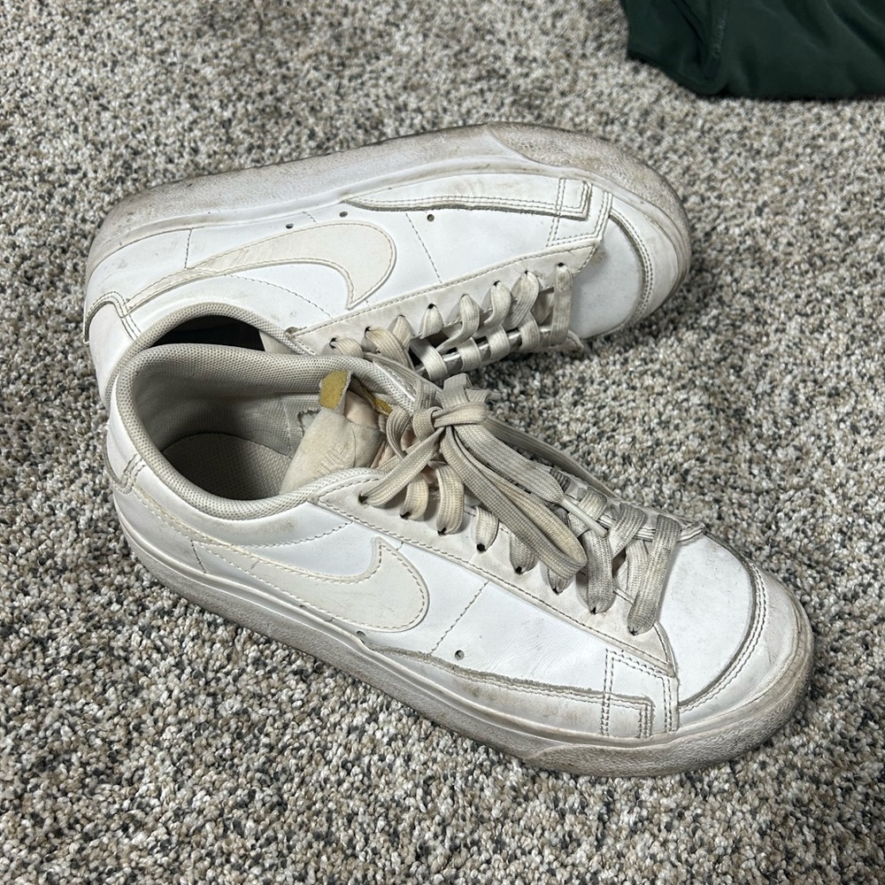 Nike Blazer Low Platforms 🤍